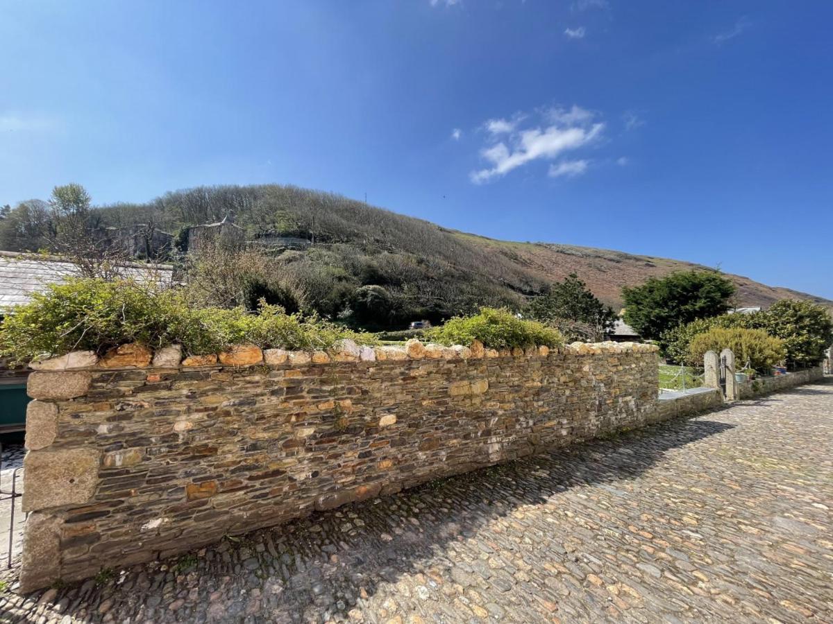The Brewhouse Boscastle Harbour Villa Buitenkant foto